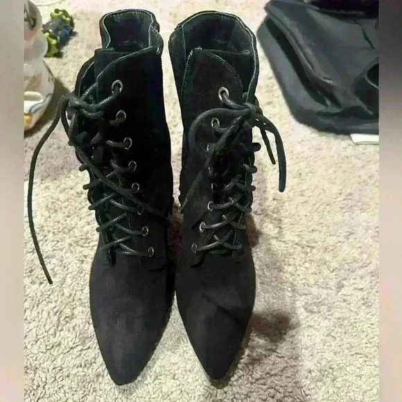 Super cute boots - Picture 1 of 4